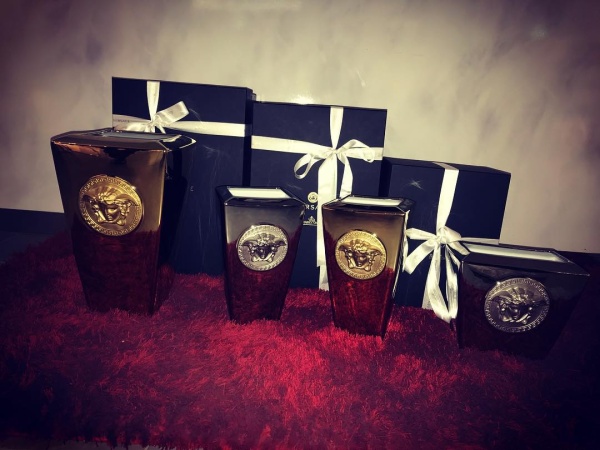 photo5863070606528981446