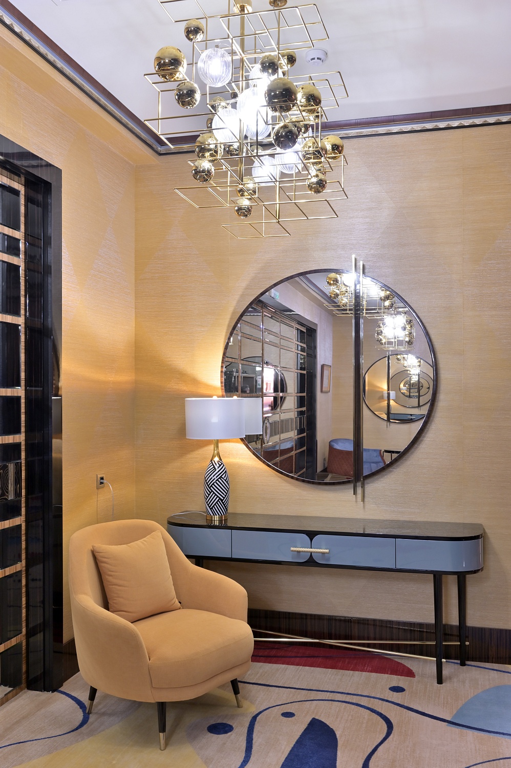 Интерьер гостиничного коридора