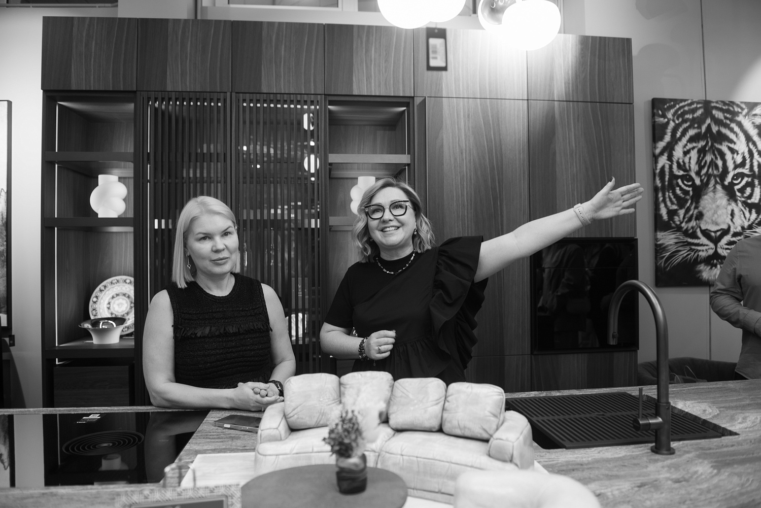 ОТКРЫТИЕ НОВОГО САЛОНА