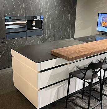 C17DA71C-469D-4210-B686-A9999FD8E164