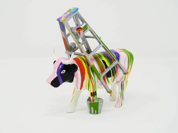 Cowparade-Muuu-Traviesa-Medium-Cow-Figurine-1-1