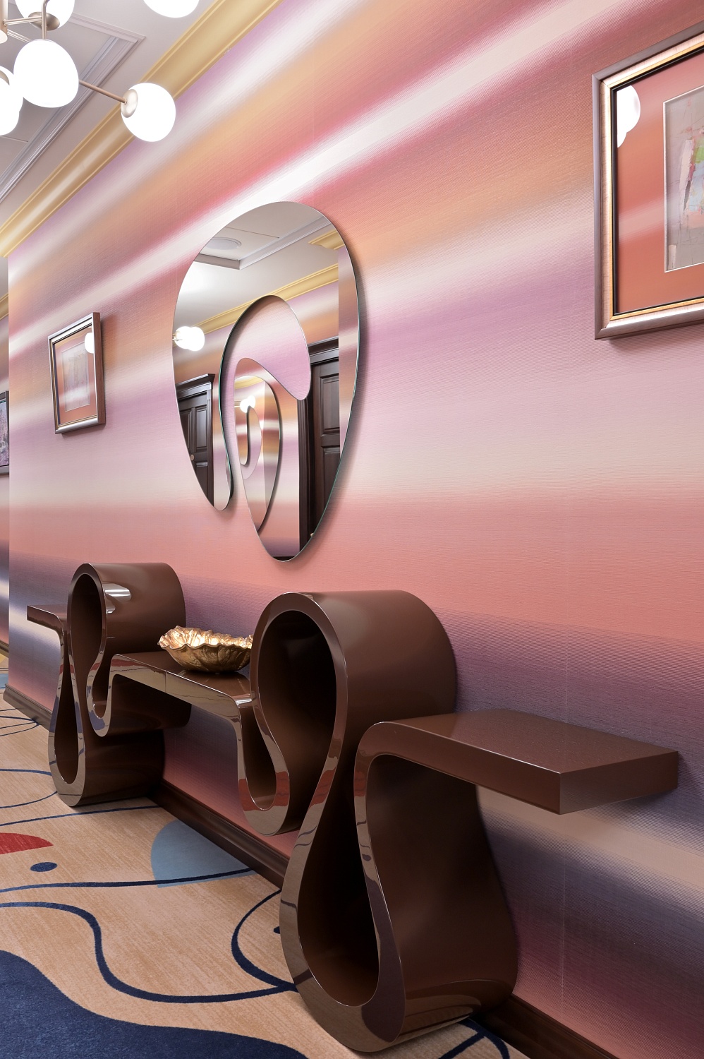 Интерьер гостиничного коридора