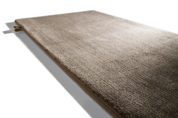 http___www.le.be_files_modules_collections_26_pf_Club_CB23353_Shadow_limited-edition_rugs