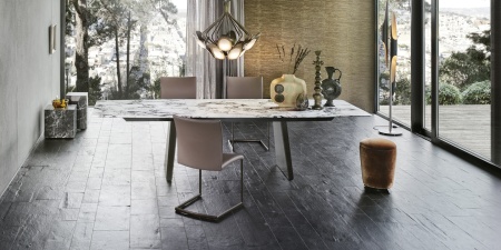 1460_IMG15_S_02_Fontana_CalacattaGold_Wangen-NobileSwingSoft_LII13053_GestellDunkelbronzeBeschichtet-quer_Header