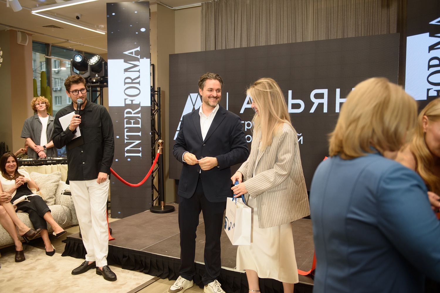 ОТКРЫТИЕ НОВОГО САЛОНА