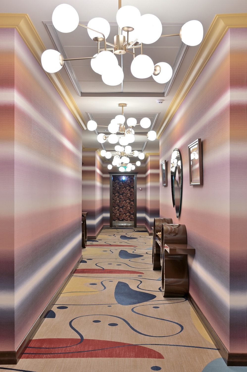 Интерьер гостиничного коридора