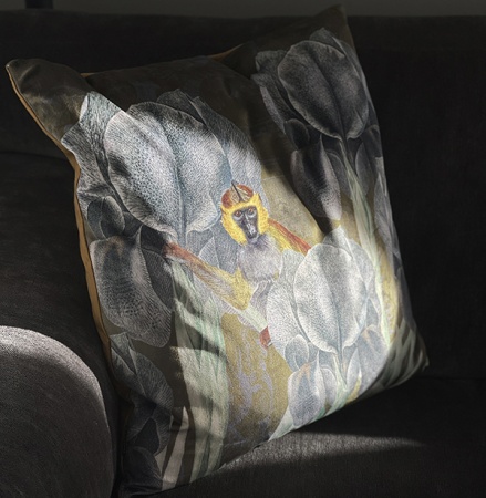LA97_IN-GREY-SOFA
