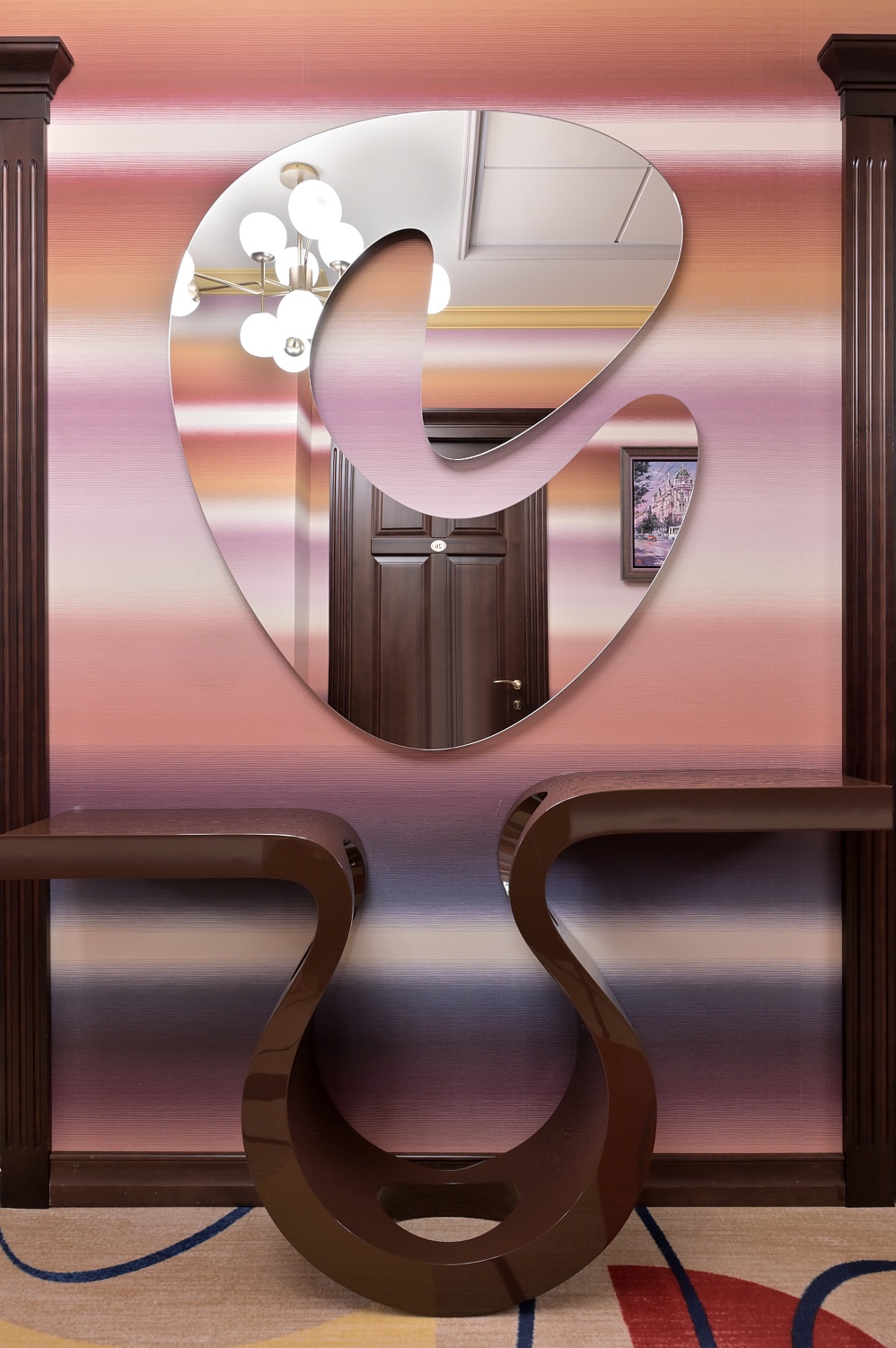 Интерьер гостиничного коридора