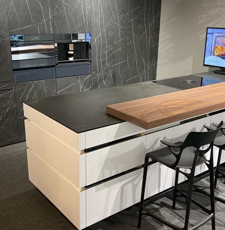 C17DA71C-469D-4210-B686-A9999FD8E164