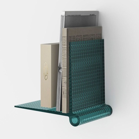 kite-shelves-kartell-shelf-in-light-blue-colour